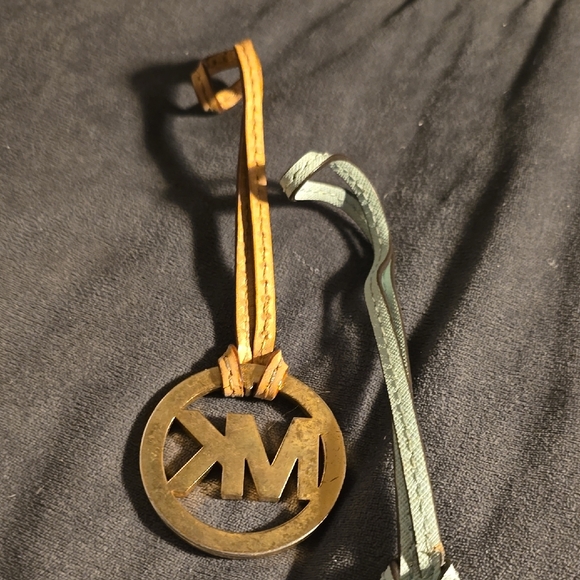 Michael Kors Bag Charm With Leather Strap Set - Picture 7 of 7